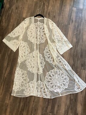 Rachel Zoe Ivory Lace Kimono Coat